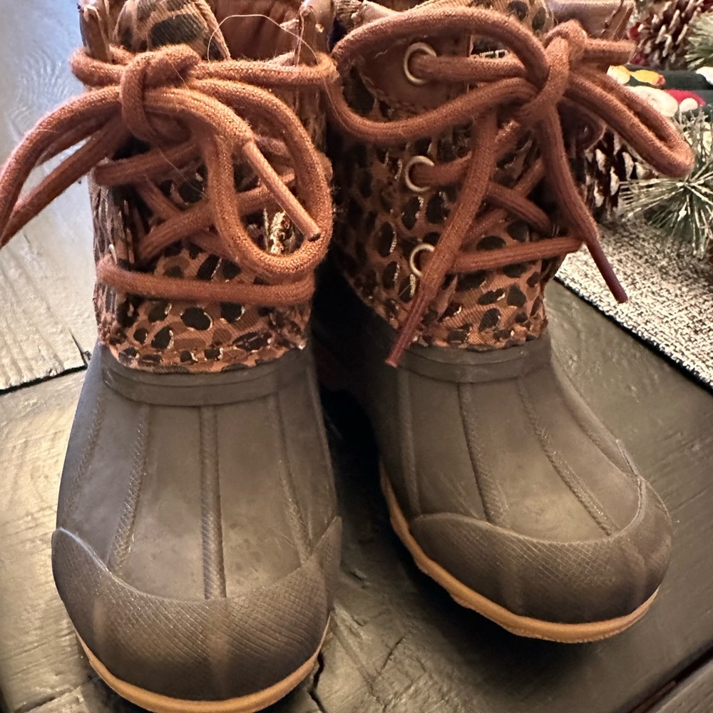 Kids Sperry boots